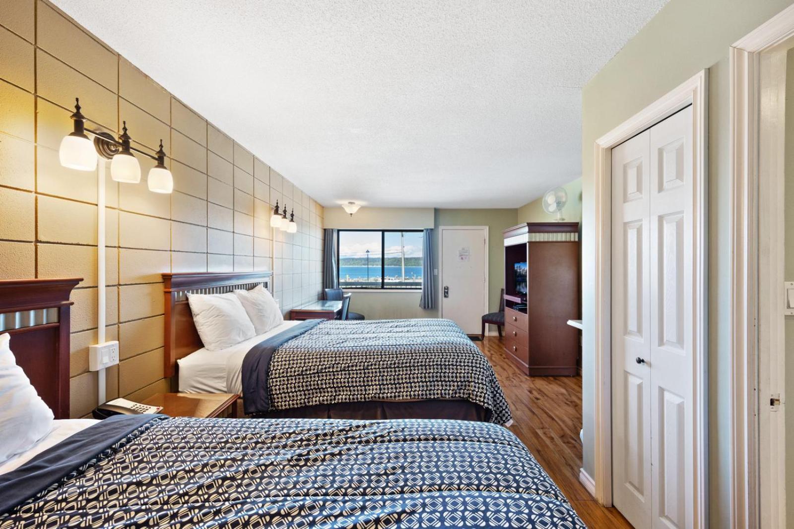 Big Rock Motel Campbell River Bagian luar foto