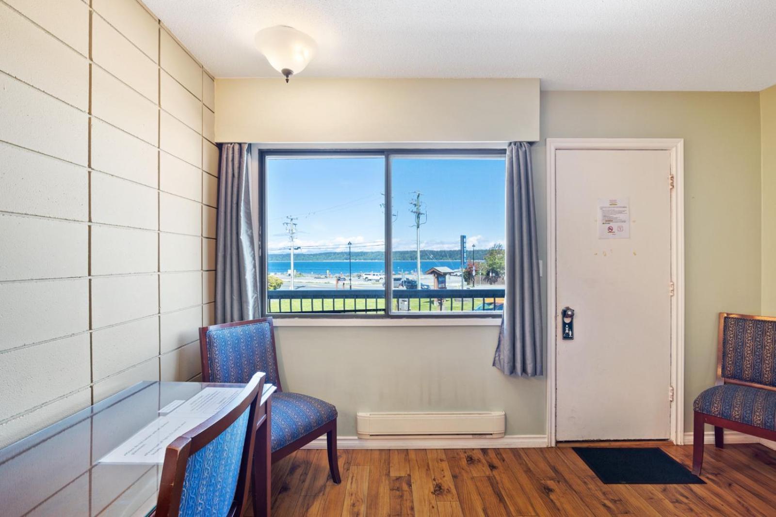 Big Rock Motel Campbell River Bagian luar foto